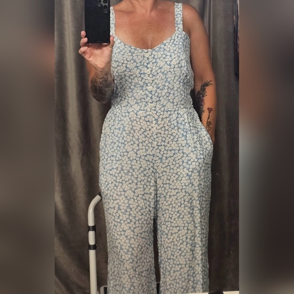NWT Faithfull the Brand Light Blue Floral Jumpsuit L - Picture 8 of 10